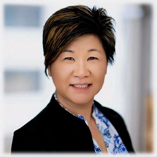 Hue Binh Ulrich-Ly /