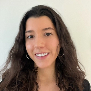 Isabella Cardona Barber