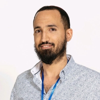 Israel Efrati