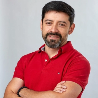 Iván Páez Mora