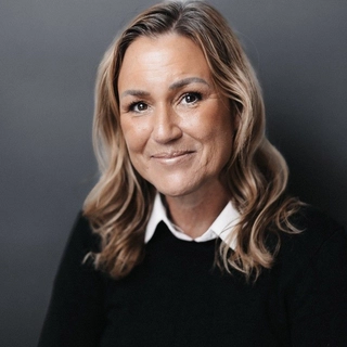 Jennica von Arnold Petersen