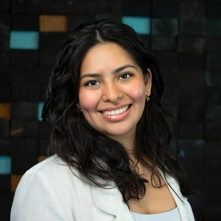 Jennifer Villa
