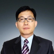 Jeongkoo Lee