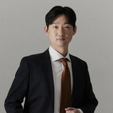 Jeungwoo Lee