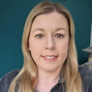 Jo Compton