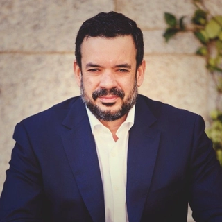 Juan Julián León