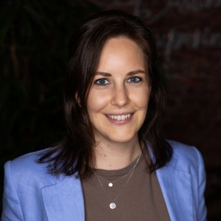 Julia Holzapfel