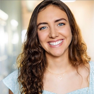 Julia Motta