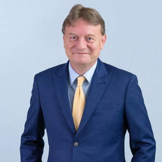 Kevin Knott
