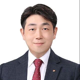 Ki-Hwan Kim