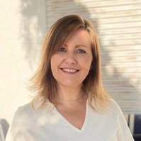 Laura Andrews