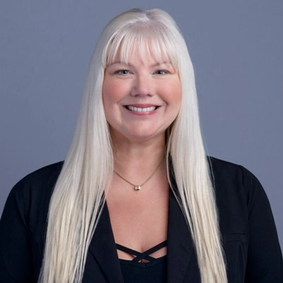 Laura Hogans