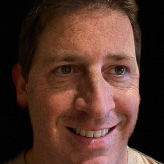Lee M.