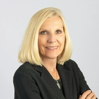 Leslie Dinham
