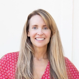 Leslie Lyon