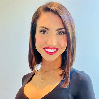Lisa Steele