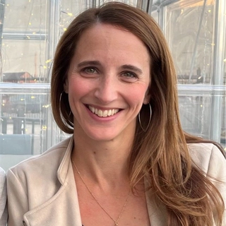 Liz Dewitt