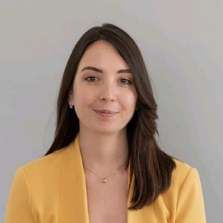 Lorena Corral Buzzolini