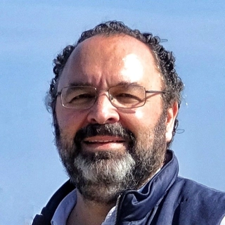 Luis Flores Losada
