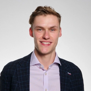 Luke Farrell