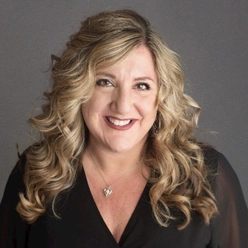 Lynn Yeager