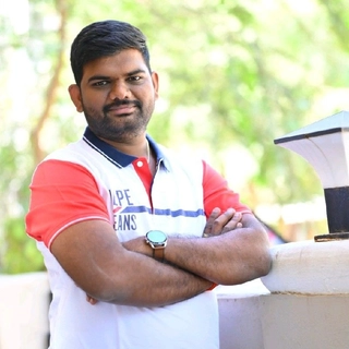 Mandati Naveen Reddy