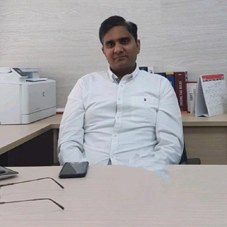 Manish Kapoor
