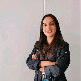 María Paula Molina Romero