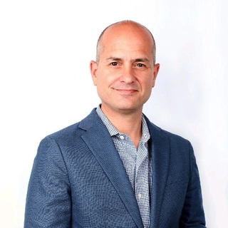 Maximiliano C.