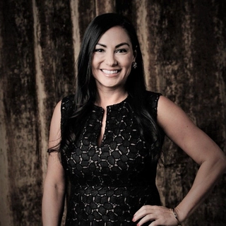 Melissa van Dine