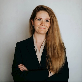 Michelle (Michi) Raymond