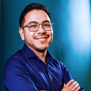 Miguel López