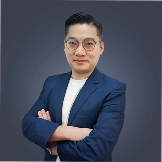 Mingjun Guo