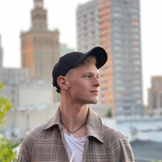 Mykyta Niezhentsev