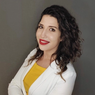 Nadya Y.