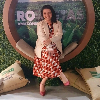 Nayla Moura