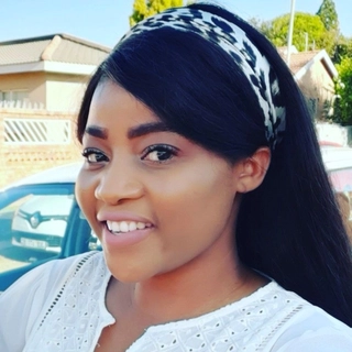 Nomathamsanqa Tami Roberts