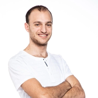 Ofir Zur