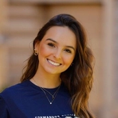 Paula Ferracini Cunha