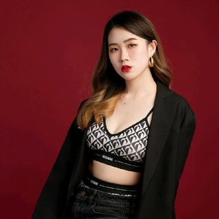 Pei-Ju Lulu) Huang