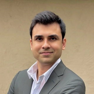 Raghu Ajmera