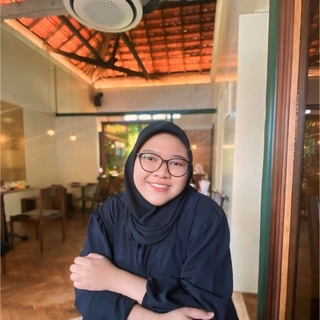 Ranis Syifaatul Fuadhah