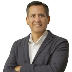 Renato Hernan Davila Villalobos