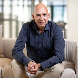 Ricardo R. Kowsoleea