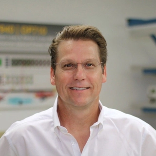 Robert Holmes