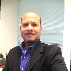 Robert M Hernandez