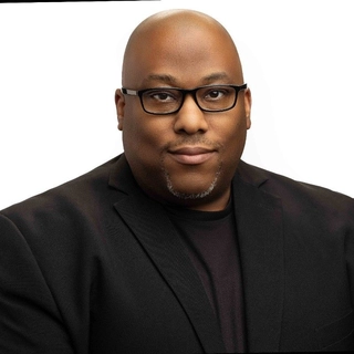 Roberto Burton. D.m.e.