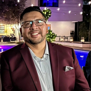 Roberto J. Hernandez