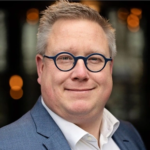 Roel van den Broek