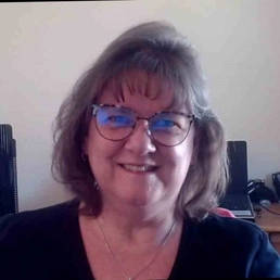 Sandra Molnar